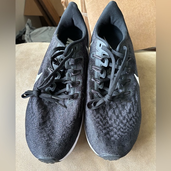 Nike men’s running shoes size 7.5 brand new - Picture 2 of 5